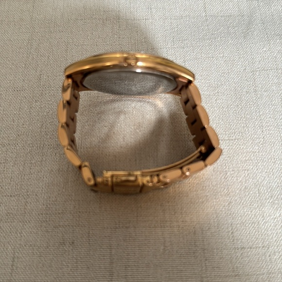 MK ROSE GOLD WATCH - Picture 2 of 3